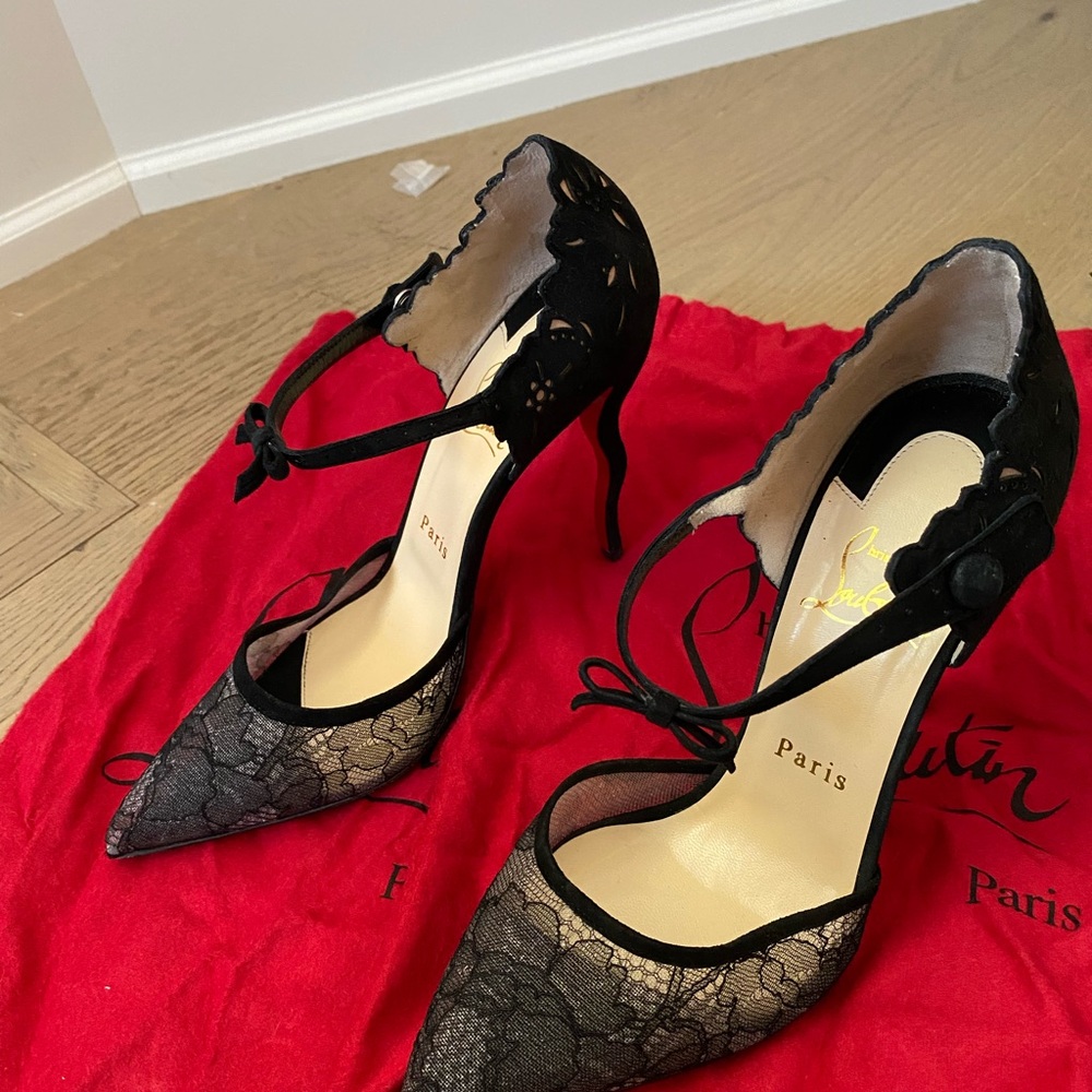 Elegant Black Lace Women's Shoes